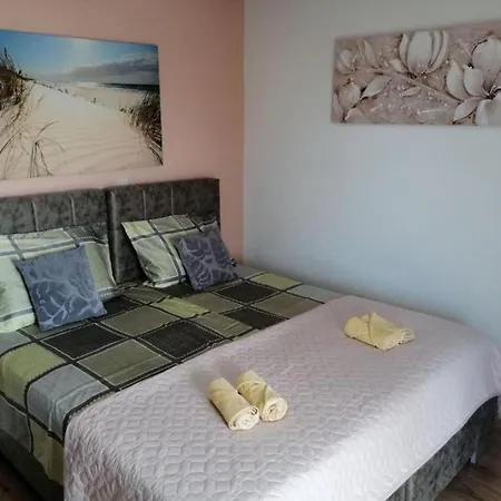 Lägenhet Libe With Sea View - Two Bedroom With Balcony