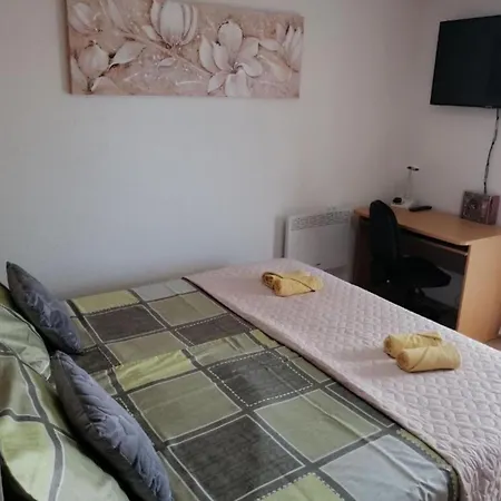 Lägenhet Libe With Sea View - Two Bedroom With Balcony *