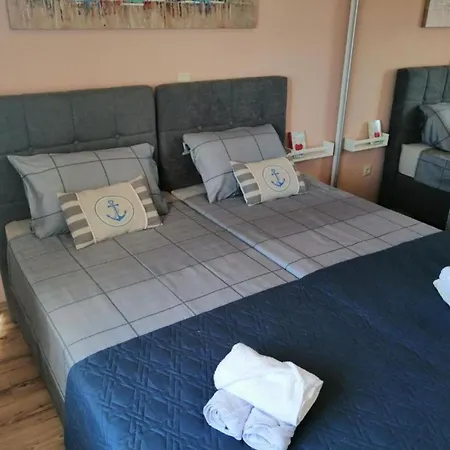 Lägenhet Libe With Sea View - Two Bedroom With Balcony *