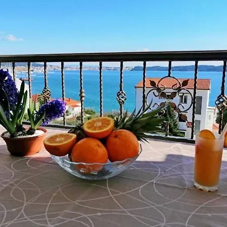 Lägenhet Libe With Sea View - Two Bedroom With Balcony Trogir