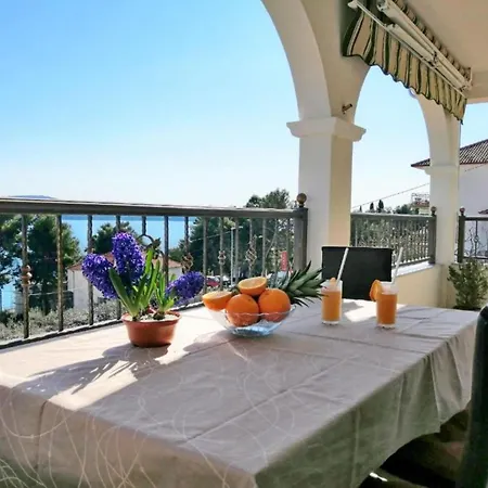 Lägenhet Libe With Sea View - Two Bedroom With Balcony Trogir