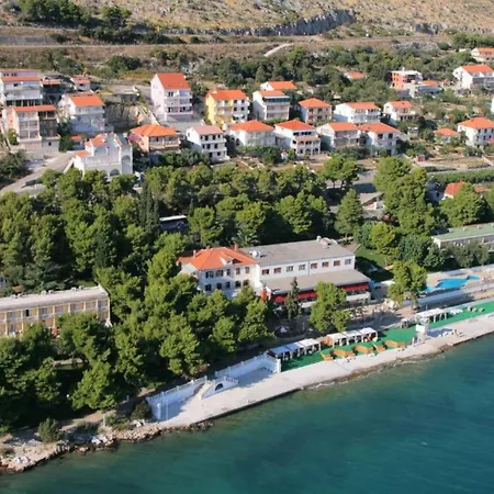 Libe With Sea View - Two Bedroom With Balcony Lägenhet *